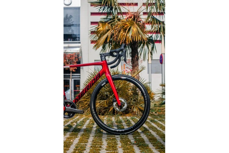 BICICLETA CARRETERA MERIDA SCULTURA 8000 2022 GRA-NEG 2 BICICLETA CARRETERA MERIDA SCULTURA 8000 2022 GRA-NEG - Imagen 2