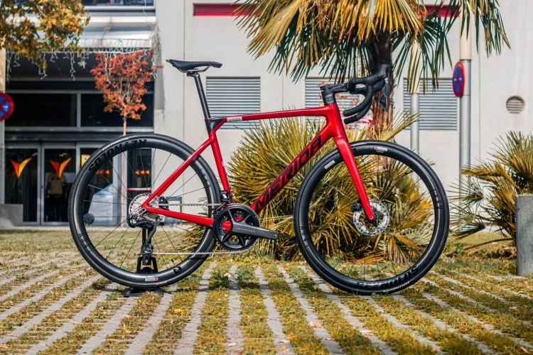 BICICLETA CARRETERA MERIDA SCULTURA 8000 2022 GRA-NEG 1 BICICLETA CARRETERA MERIDA SCULTURA 8000 2022 GRA-NEG