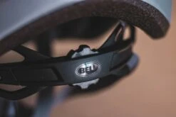 CASCO BELL TRACKER R MATTE SILVER UNICA -Bici Perfecta casco bell tracker r matte silver unica 2